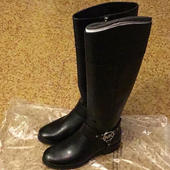 BLACK LEATHER MICHAEL KORS BOOTS - Picture 4 of 6